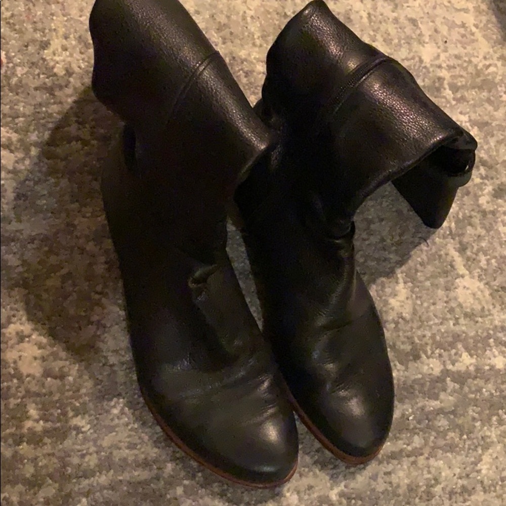 Boots - Picture 7 of 7